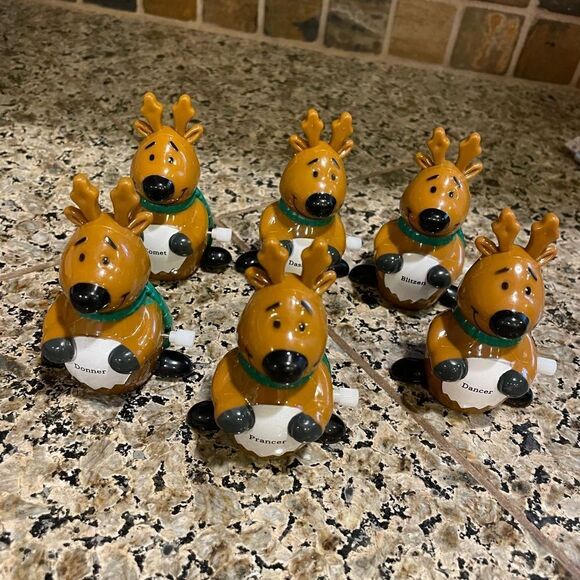 Robin Reed Reindeer Santa’s Reindeer Wind Up Toys set of 6! - Picture 10 of 10